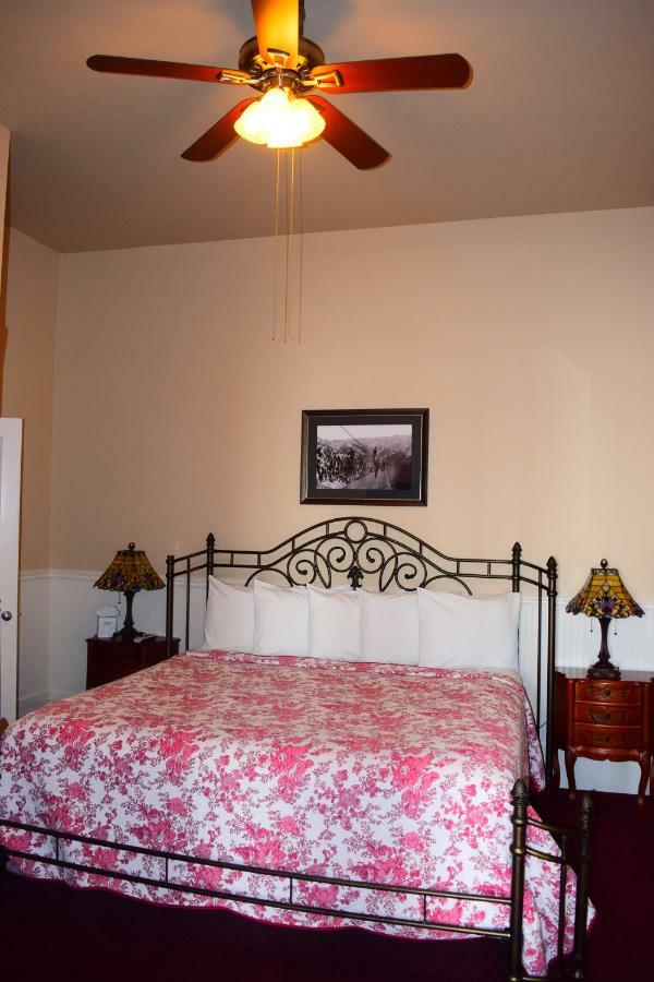 Grand Imperial Hotel Silverton Bagian luar foto