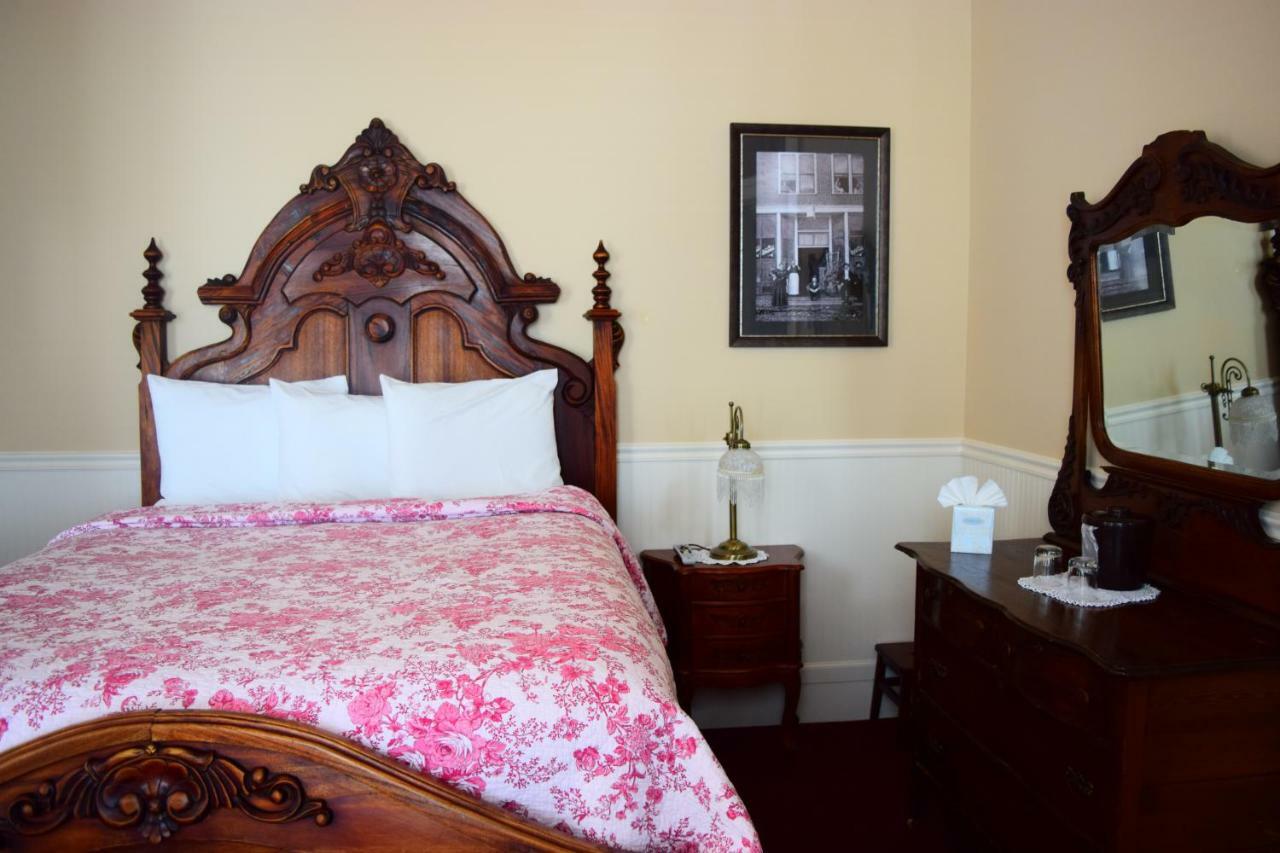 Grand Imperial Hotel Silverton Bagian luar foto