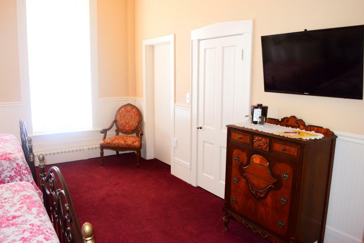 Grand Imperial Hotel Silverton Bagian luar foto